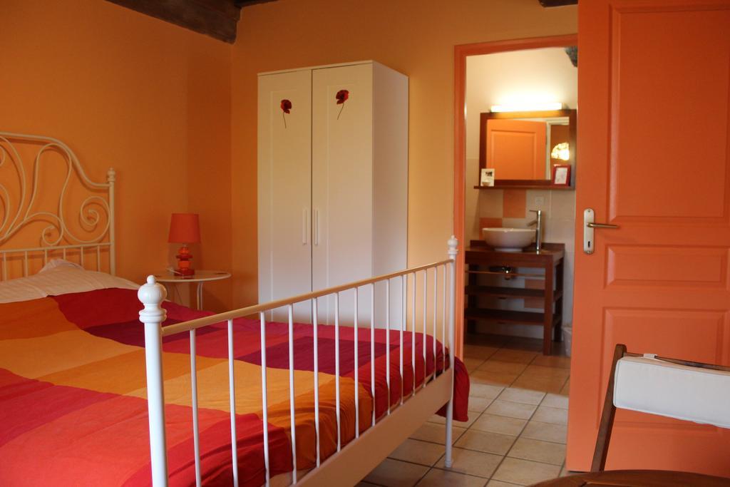 Ferme De La Corbette Acomodação com café da manhã Cluny Quarto foto