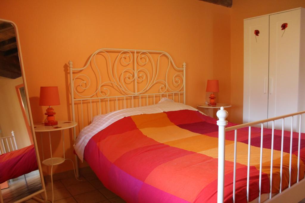 Ferme De La Corbette Acomodação com café da manhã Cluny Quarto foto